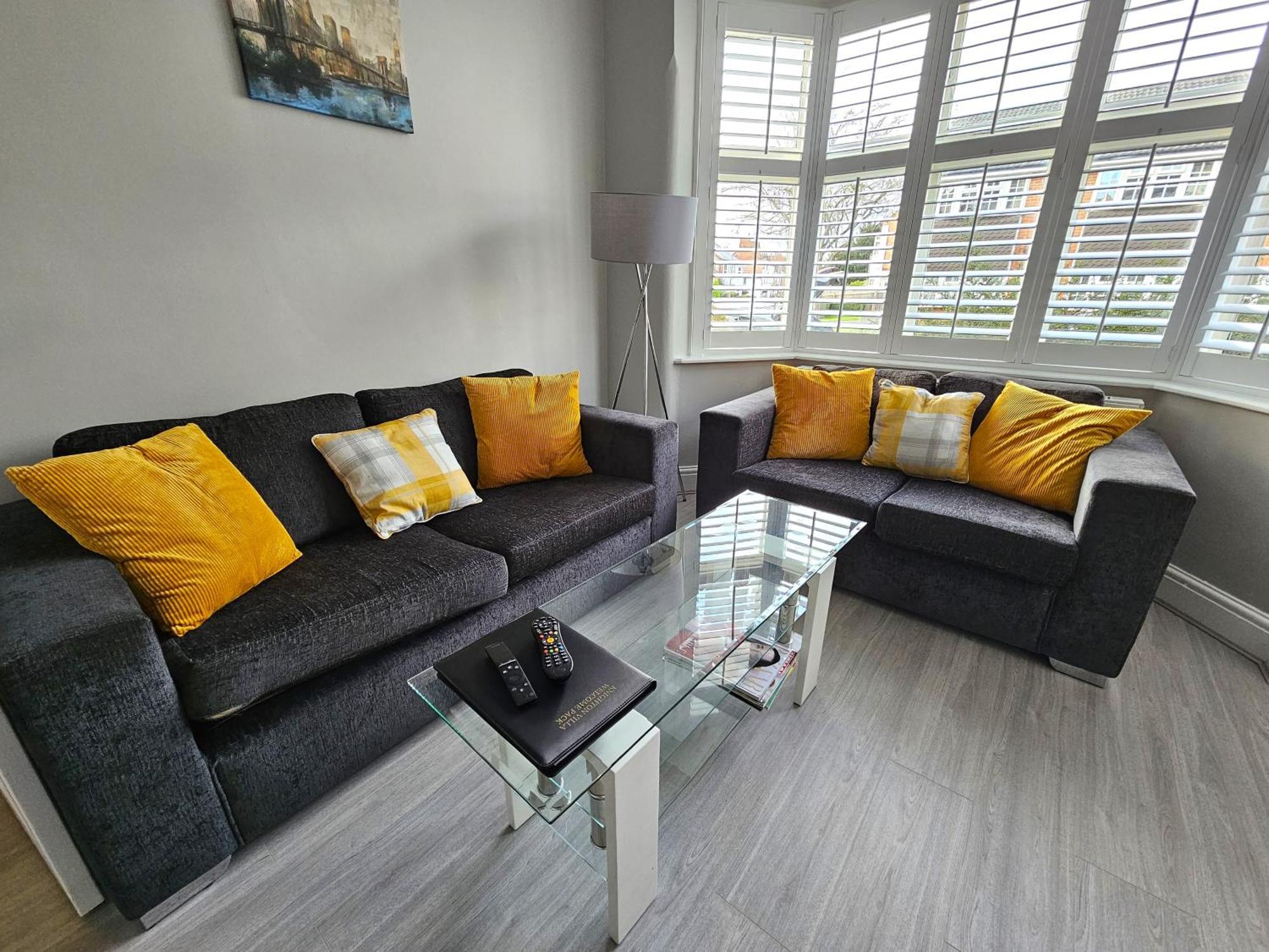 Knighton Villa Leicester Exterior foto